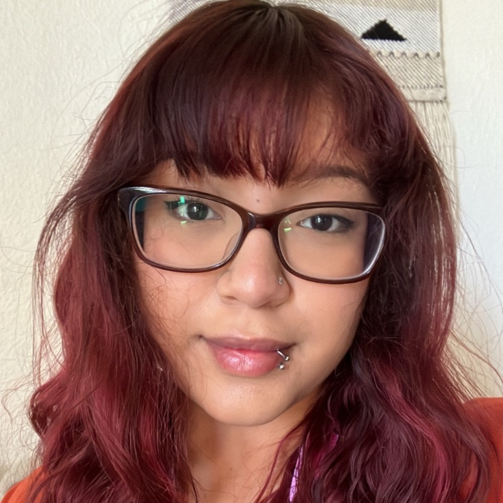 Meet your Posher, Julieta